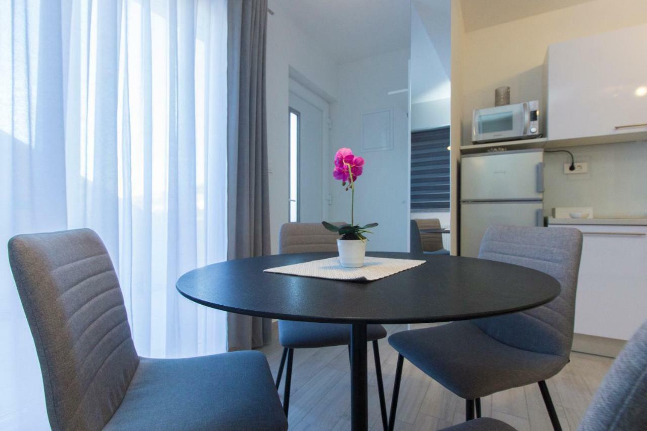 Labor Apartment
